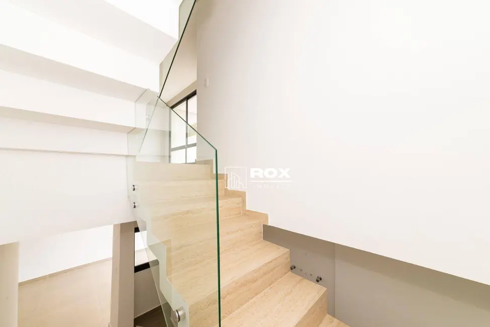 Sobrado com 3 quartos à venda, 187m2 em Bairro Alto, Curitiba - PR - imagem 5 Foto 5 de Sobrado com 3 quartos à venda, 187m2 em Bairro Alto, Curitiba - PR