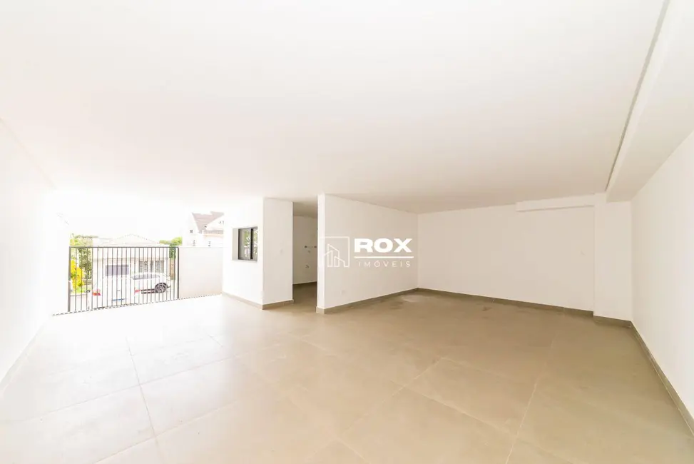 Sobrado com 3 quartos à venda, 187m2 em Bairro Alto, Curitiba - PR - imagem 4 Foto 4 de Sobrado com 3 quartos à venda, 187m2 em Bairro Alto, Curitiba - PR