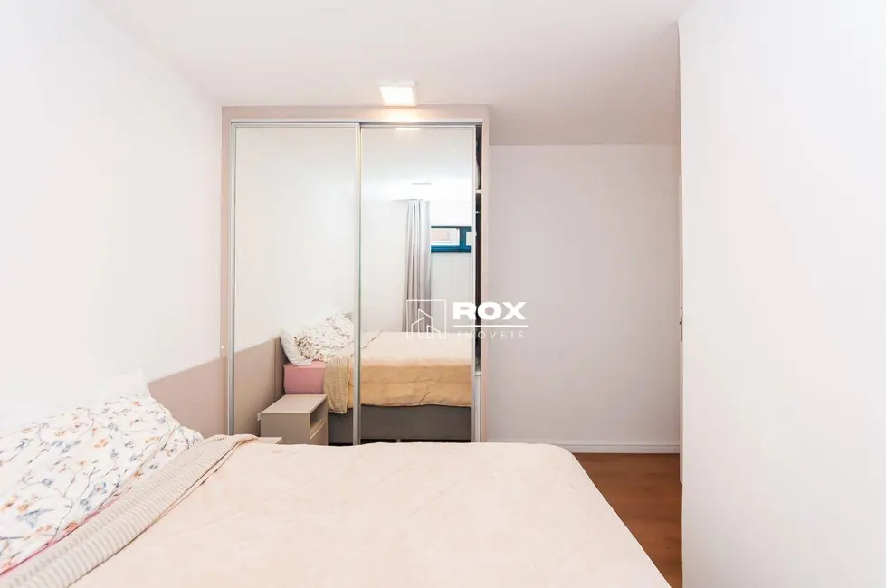 Apartamento com 2 quartos à venda, 98m2 em Água Verde, Curitiba - PR - imagem 2 Foto 2 de Apartamento com 2 quartos à venda, 98m2 em Água Verde, Curitiba - PR