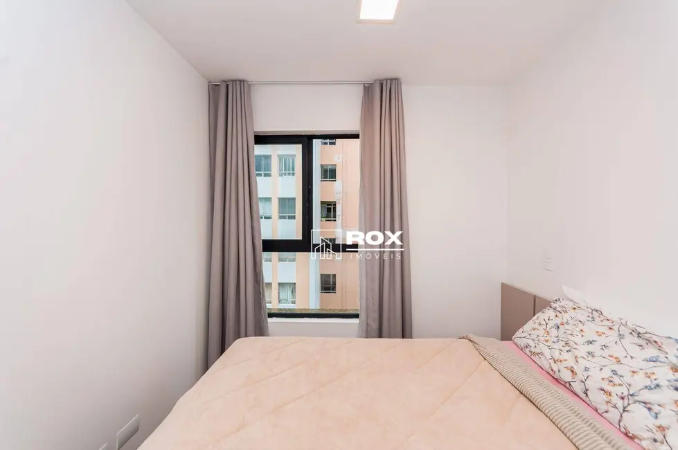 Apartamento com 2 quartos à venda, 98m2 em Água Verde, Curitiba - PR - imagem 3 Foto 3 de Apartamento com 2 quartos à venda, 98m2 em Água Verde, Curitiba - PR