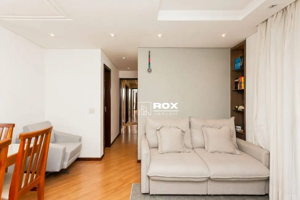 Apartamento com 2 quartos à venda, 70m2 em Novo Mundo, Curitiba - PR - imagem 3 Foto 3 de Apartamento com 2 quartos à venda, 70m2 em Novo Mundo, Curitiba - PR
