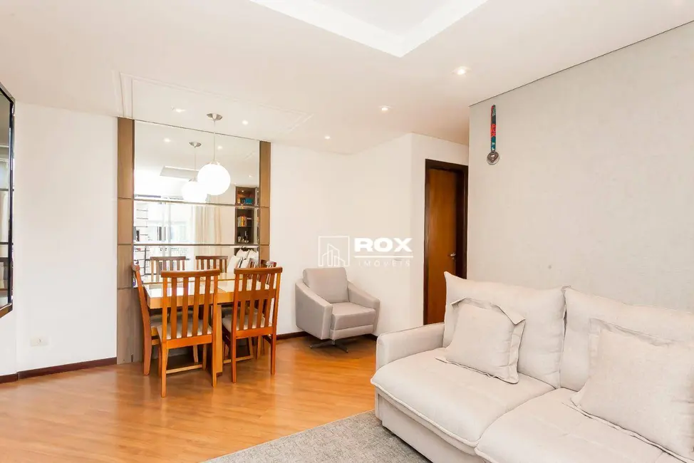 Apartamento com 2 quartos à venda, 70m2 em Novo Mundo, Curitiba - PR - imagem 4 Foto 4 de Apartamento com 2 quartos à venda, 70m2 em Novo Mundo, Curitiba - PR