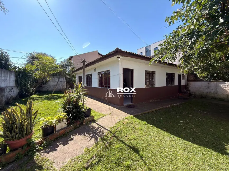 Foto 1 de Casa com 4 quartos para alugar, 397m2 em Capão da Imbuia, Curitiba - PR