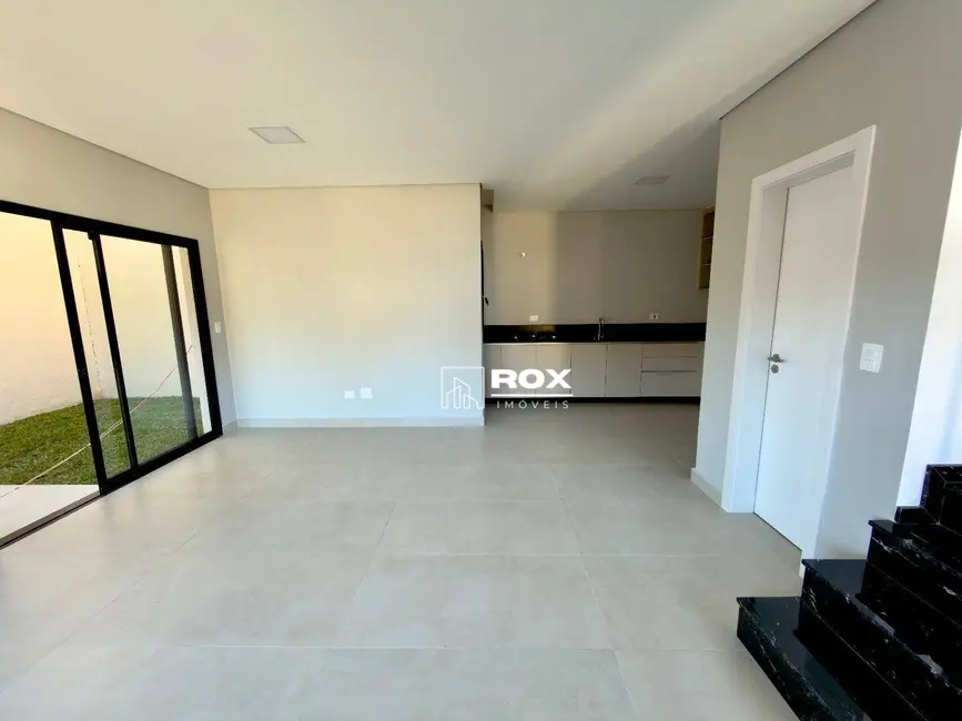 Foto 6 de Sobrado com 3 quartos para alugar, 60m2 em São Braz, Curitiba - PR