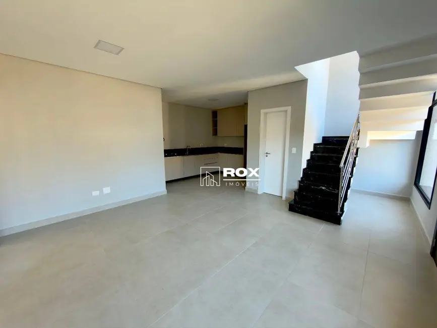 Foto 5 de Sobrado com 3 quartos para alugar, 60m2 em São Braz, Curitiba - PR