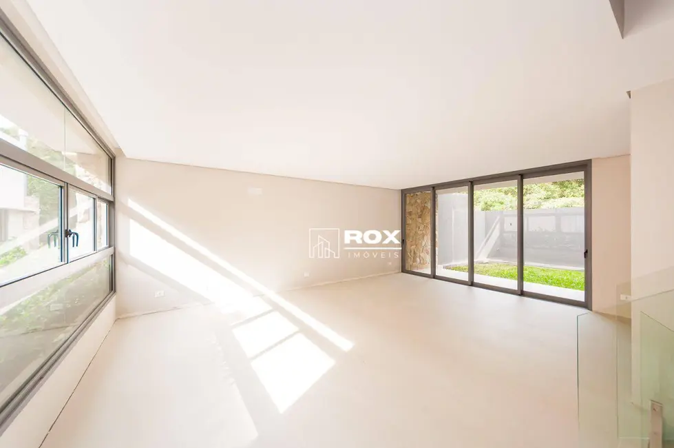 Foto 3 de Sobrado com 3 quartos à venda, 219m2 em Cascatinha, Curitiba - PR