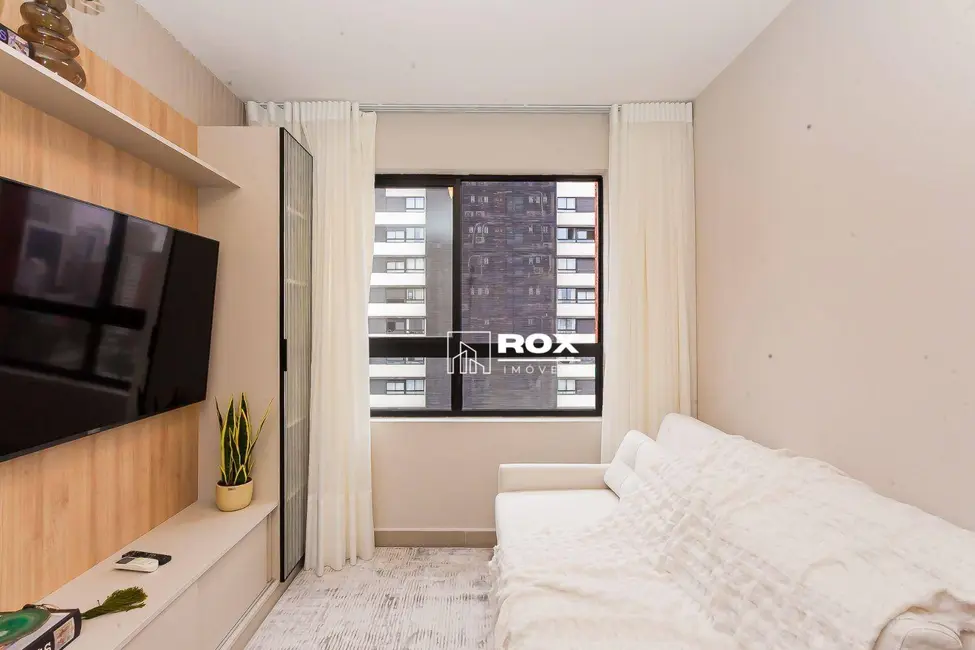 Apartamento com 1 quarto para alugar, 45m2 em Centro, Curitiba - PR - imagem 7 Foto 7 de Apartamento com 1 quarto para alugar, 45m2 em Centro, Curitiba - PR