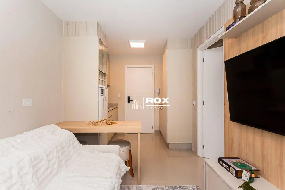 Apartamento com 1 quarto para alugar, 45m2 em Centro, Curitiba - PR - imagem 9 Foto 9 de Apartamento com 1 quarto para alugar, 45m2 em Centro, Curitiba - PR