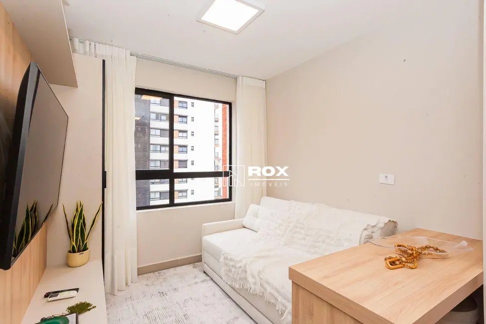 Apartamento com 1 quarto para alugar, 45m2 em Centro, Curitiba - PR - imagem 6 Foto 6 de Apartamento com 1 quarto para alugar, 45m2 em Centro, Curitiba - PR