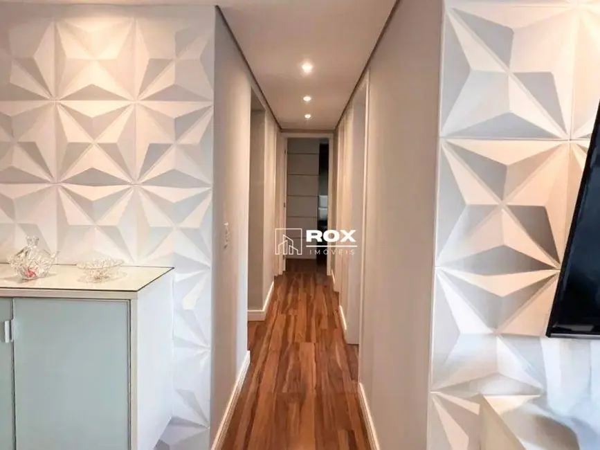 Apartamento com 3 quartos à venda, 101m2 em Novo Mundo, Curitiba - PR - imagem 5 Foto 5 de Apartamento com 3 quartos à venda, 101m2 em Novo Mundo, Curitiba - PR