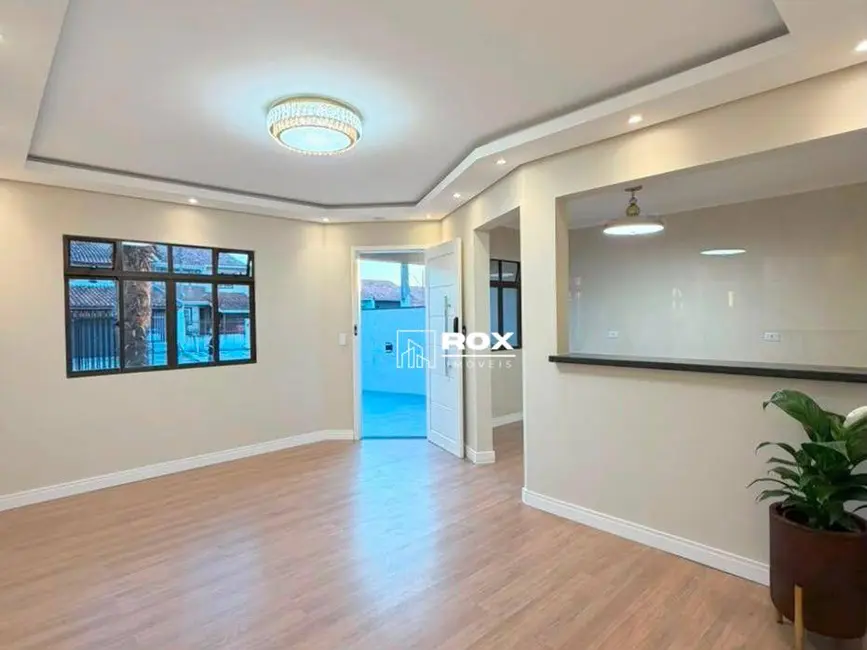 Foto 2 de Casa com 3 quartos à venda, 182m2 em Costeira, Sao Jose Dos Pinhais - PR