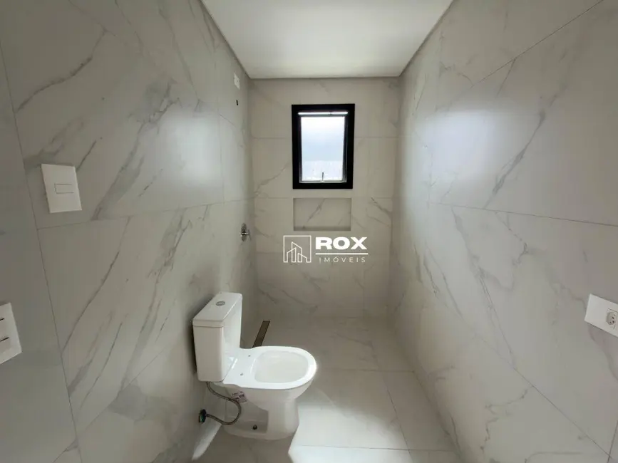 Foto 9 de Casa de Condomínio com 4 quartos para alugar, 322m2 em Santo Inácio, Curitiba - PR
