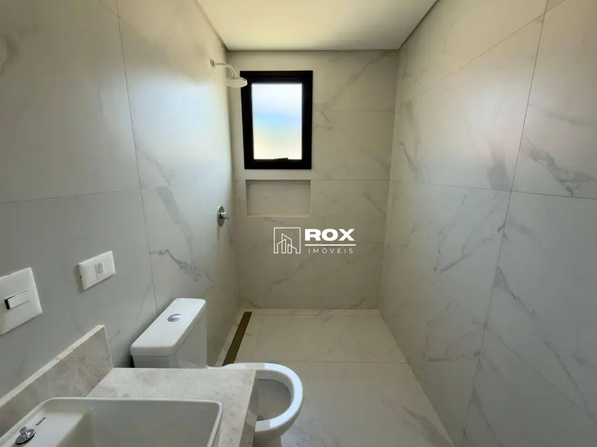 Foto 6 de Casa de Condomínio com 4 quartos para alugar, 322m2 em Santo Inácio, Curitiba - PR