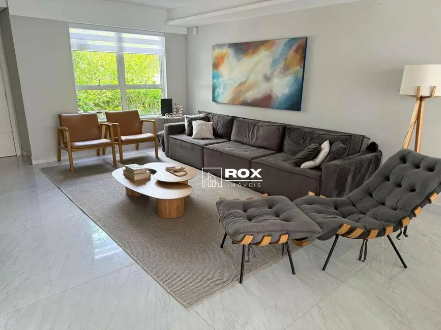 Casa de Condomínio com 4 quartos à venda, 301m2 em Santa Felicidade, Curitiba - PR - imagem 7 Foto 7 de Casa de Condomínio com 4 quartos à venda, 301m2 em Santa Felicidade, Curitiba - PR