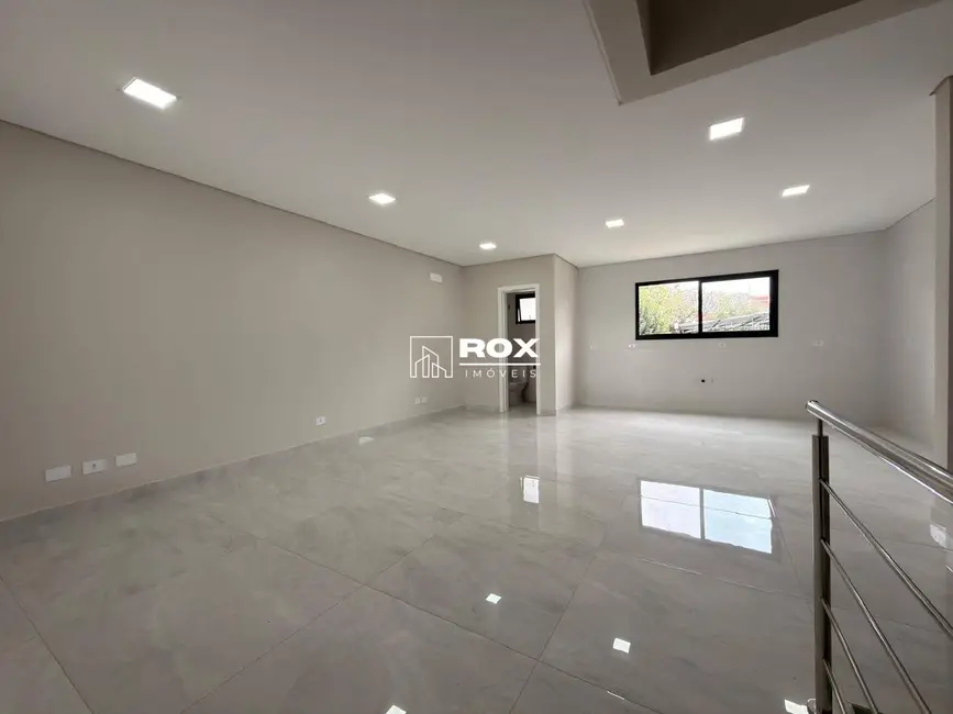 Foto 2 de Sobrado com 3 quartos à venda, 231m2 em Bom Jesus, Sao Jose Dos Pinhais - PR