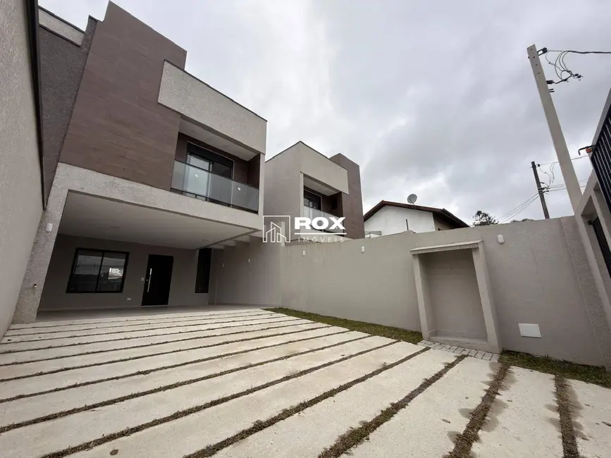Foto 1 de Sobrado com 3 quartos à venda, 231m2 em Bom Jesus, Sao Jose Dos Pinhais - PR