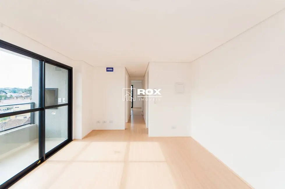 Apartamento com 2 quartos à venda, 104m2 em Capão Raso, Curitiba - PR - imagem 3 Foto 3 de Apartamento com 2 quartos à venda, 104m2 em Capão Raso, Curitiba - PR