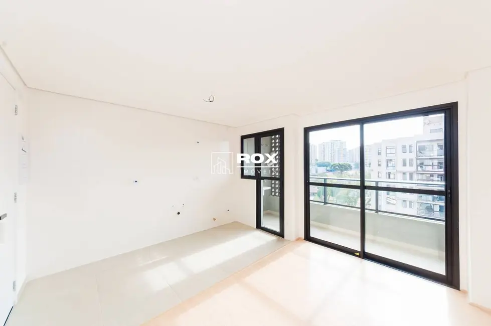 Apartamento com 2 quartos à venda, 104m2 em Capão Raso, Curitiba - PR - imagem 6 Foto 6 de Apartamento com 2 quartos à venda, 104m2 em Capão Raso, Curitiba - PR
