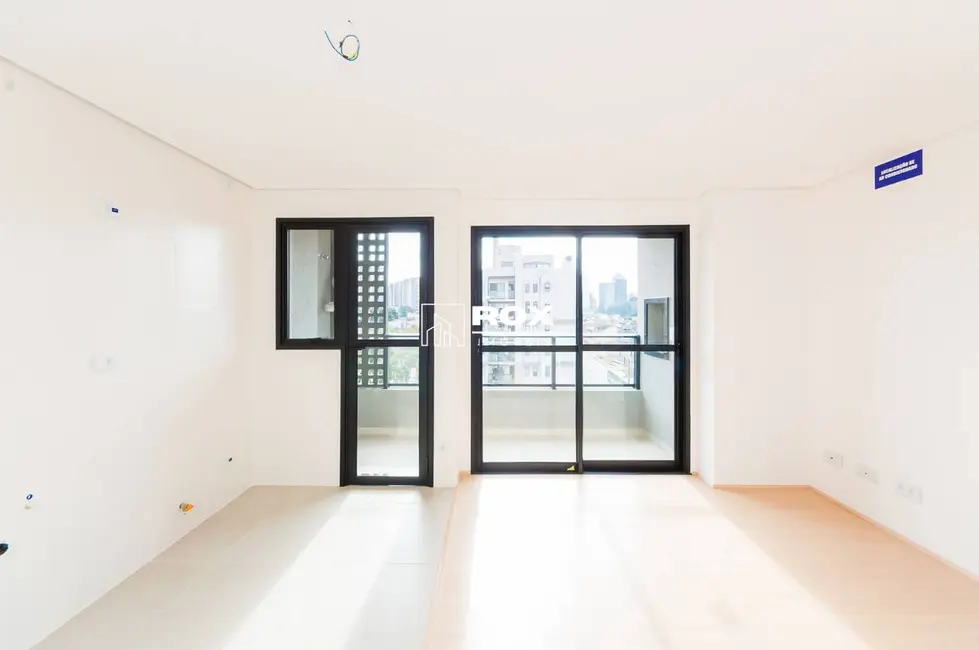 Apartamento com 2 quartos à venda, 104m2 em Capão Raso, Curitiba - PR - imagem 4 Foto 4 de Apartamento com 2 quartos à venda, 104m2 em Capão Raso, Curitiba - PR