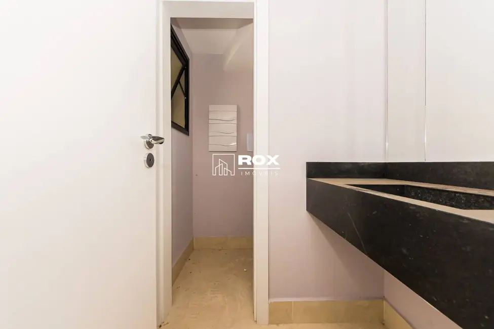 Sobrado com 3 quartos para alugar, 94m2 em Água Verde, Curitiba - PR - imagem 8 Foto 8 de Sobrado com 3 quartos para alugar, 94m2 em Água Verde, Curitiba - PR