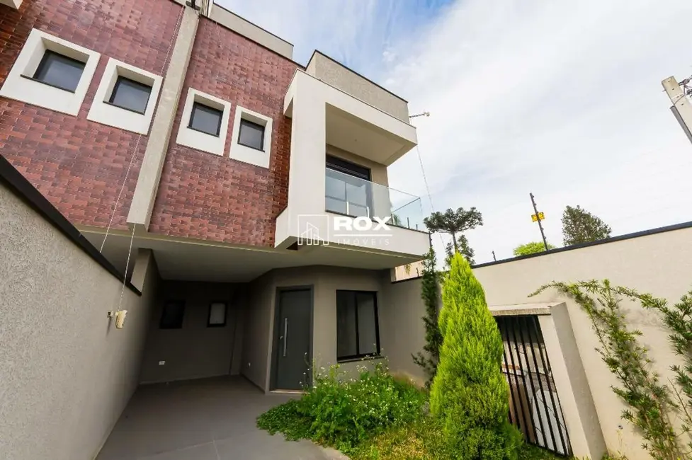 Sobrado com 3 quartos para alugar, 94m2 em Água Verde, Curitiba - PR - imagem 1 Foto 1 de Sobrado com 3 quartos para alugar, 94m2 em Água Verde, Curitiba - PR