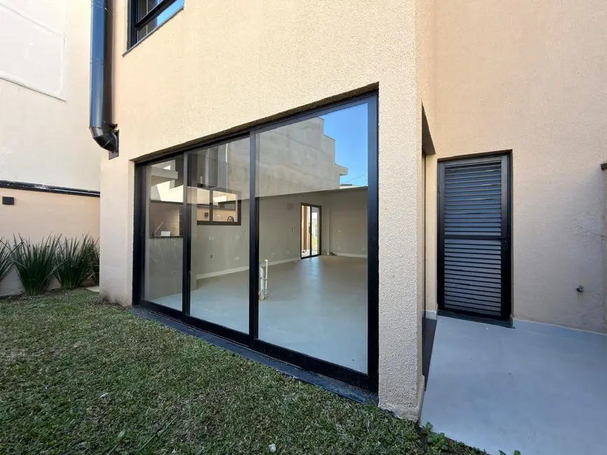 Foto 4 de Casa de Condomínio com 3 quartos à venda, 156m2 em Santa Cândida, Curitiba - PR