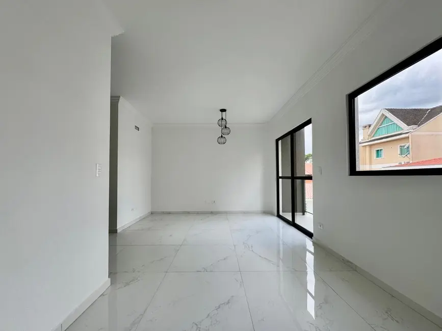 Sobrado com 3 quartos para alugar, 154m2 em Vista Alegre, Curitiba - PR - imagem 6 Foto 6 de Sobrado com 3 quartos para alugar, 154m2 em Vista Alegre, Curitiba - PR