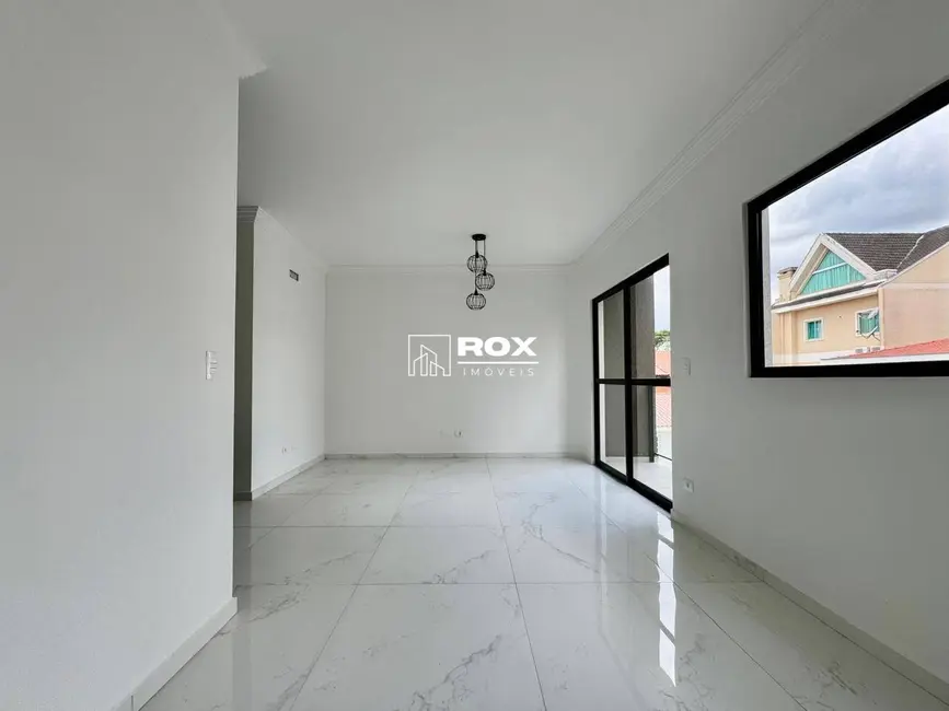 Sobrado com 3 quartos para alugar, 154m2 em Vista Alegre, Curitiba - PR - imagem 6 Foto 6 de Sobrado com 3 quartos para alugar, 154m2 em Vista Alegre, Curitiba - PR