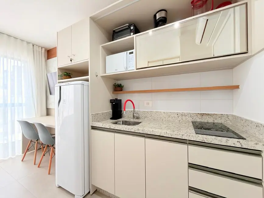 Foto 5 de Kitnet com 1 quarto à venda, 36m2 em Água Verde, Curitiba - PR