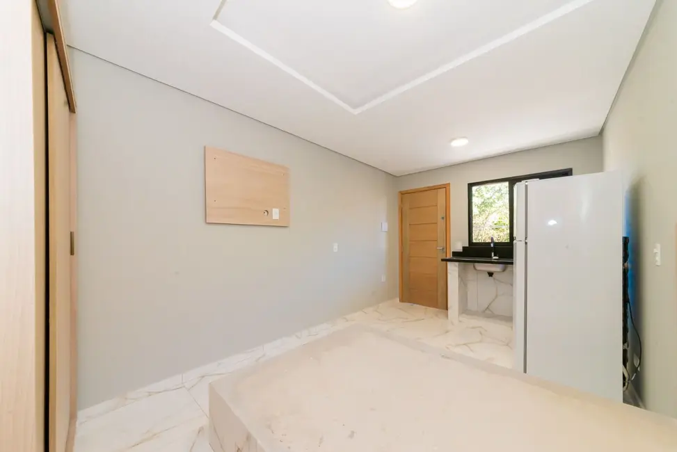 Foto 7 de Kitnet com 1 quarto para alugar, 25m2 em Capão da Imbuia, Curitiba - PR