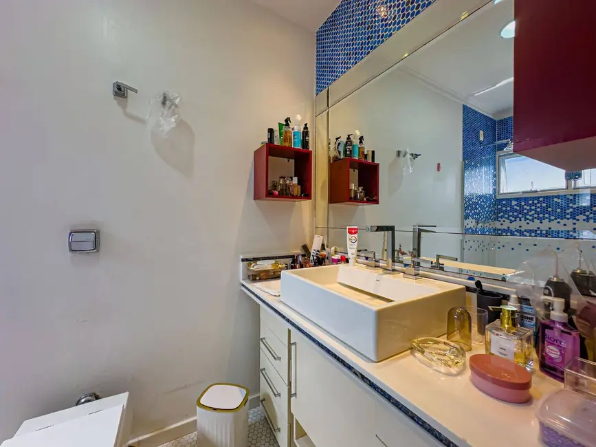 Casa com 3 quartos à venda, 1050m2 em Alphaville, Santana De Parnaiba - SP - imagem 5 Foto 5 de Casa com 3 quartos à venda, 1050m2 em Alphaville, Santana De Parnaiba - SP