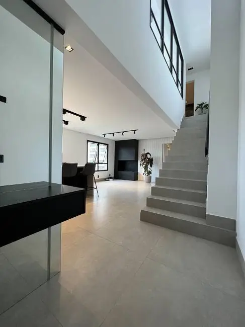 Apartamento com 3 quartos à venda, 171m2 em Sítio Tamboré Alphaville, Barueri - SP - imagem 4 Foto 4 de Apartamento com 3 quartos à venda, 171m2 em Sítio Tamboré Alphaville, Barueri - SP