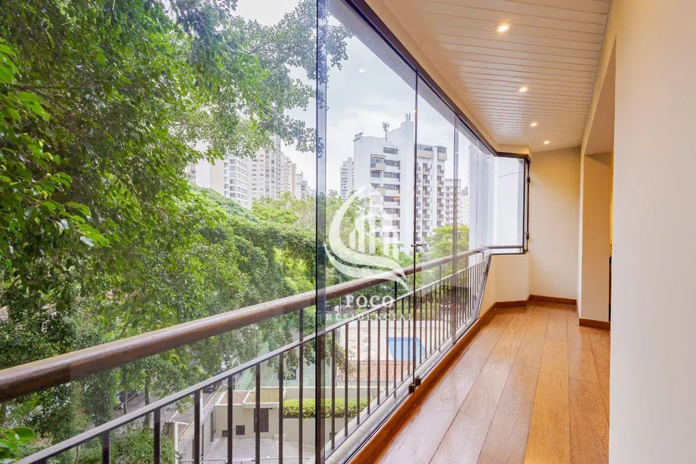 Foto 7 de Apartamento com 3 quartos à venda, 240m2 em São Paulo - SP