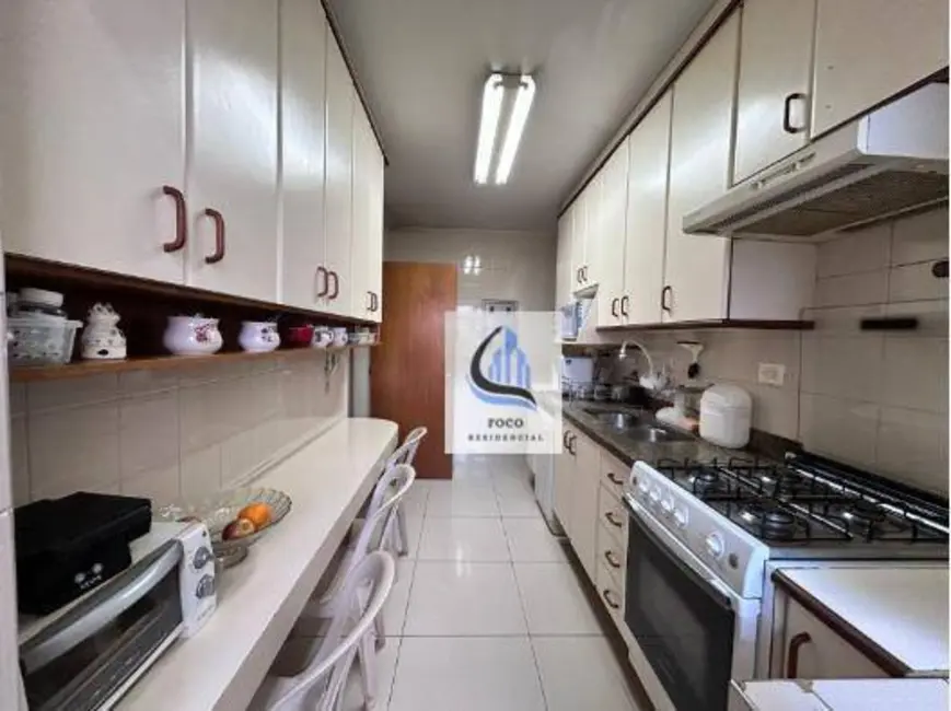 Foto 2 de Apartamento com 3 quartos à venda, 112m2 em Moema, São Paulo - SP