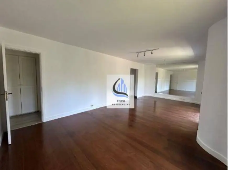 Apartamento com 4 quartos para alugar, 147m2 em Vila Nova Conceição, São Paulo - SP - imagem 2 Foto 2 de Apartamento com 4 quartos para alugar, 147m2 em Vila Nova Conceição, São Paulo - SP