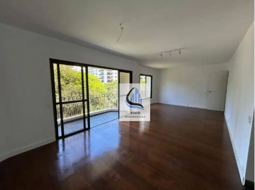 Apartamento com 4 quartos para alugar, 147m2 em Vila Nova Conceição, São Paulo - SP - imagem 3 Foto 3 de Apartamento com 4 quartos para alugar, 147m2 em Vila Nova Conceição, São Paulo - SP