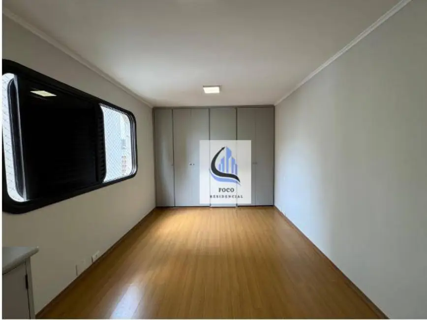 Foto 3 de Cobertura com 4 quartos à venda, 331m2 em Moema, São Paulo - SP