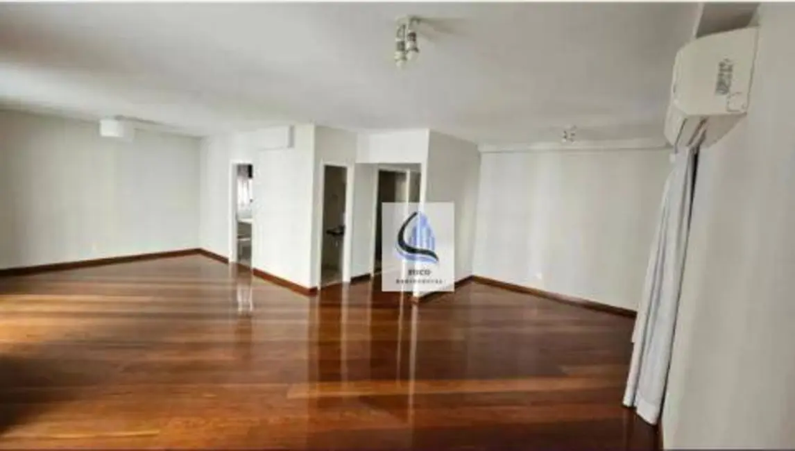 Apartamento com 3 quartos à venda, 167m2 em Moema, São Paulo - SP - imagem 3 Foto 3 de Apartamento com 3 quartos à venda, 167m2 em Moema, São Paulo - SP