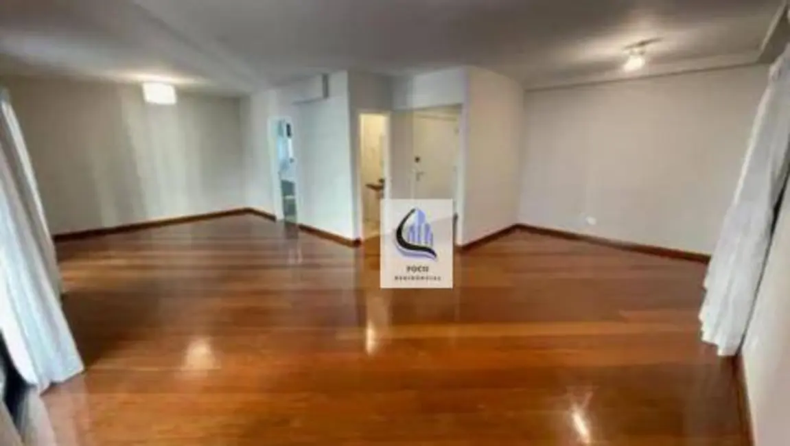 Apartamento com 3 quartos à venda, 167m2 em Moema, São Paulo - SP - imagem 2 Foto 2 de Apartamento com 3 quartos à venda, 167m2 em Moema, São Paulo - SP