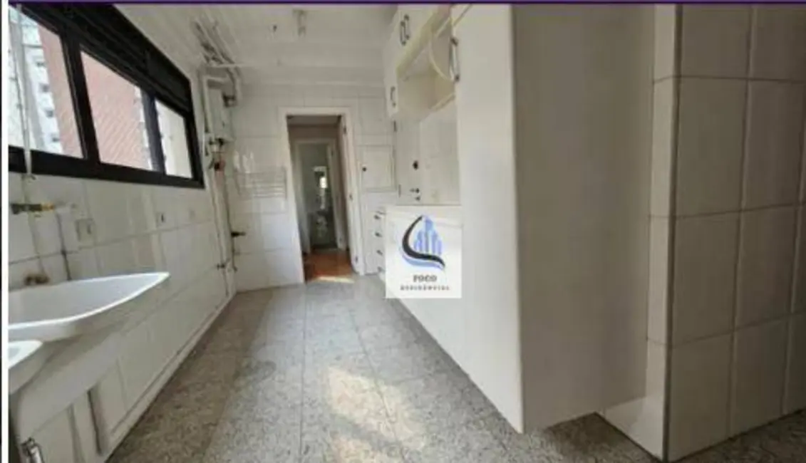 Apartamento com 3 quartos à venda, 167m2 em Moema, São Paulo - SP - imagem 5 Foto 5 de Apartamento com 3 quartos à venda, 167m2 em Moema, São Paulo - SP