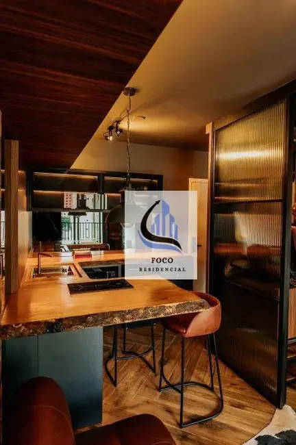 Kitnet com 1 quarto à venda e para alugar, 30m2 em Moema, São Paulo - SP - imagem 2 Foto 2 de Kitnet com 1 quarto à venda e para alugar, 30m2 em Moema, São Paulo - SP