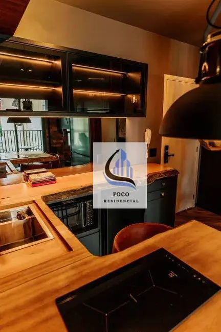 Kitnet com 1 quarto à venda e para alugar, 30m2 em Moema, São Paulo - SP - imagem 3 Foto 3 de Kitnet com 1 quarto à venda e para alugar, 30m2 em Moema, São Paulo - SP