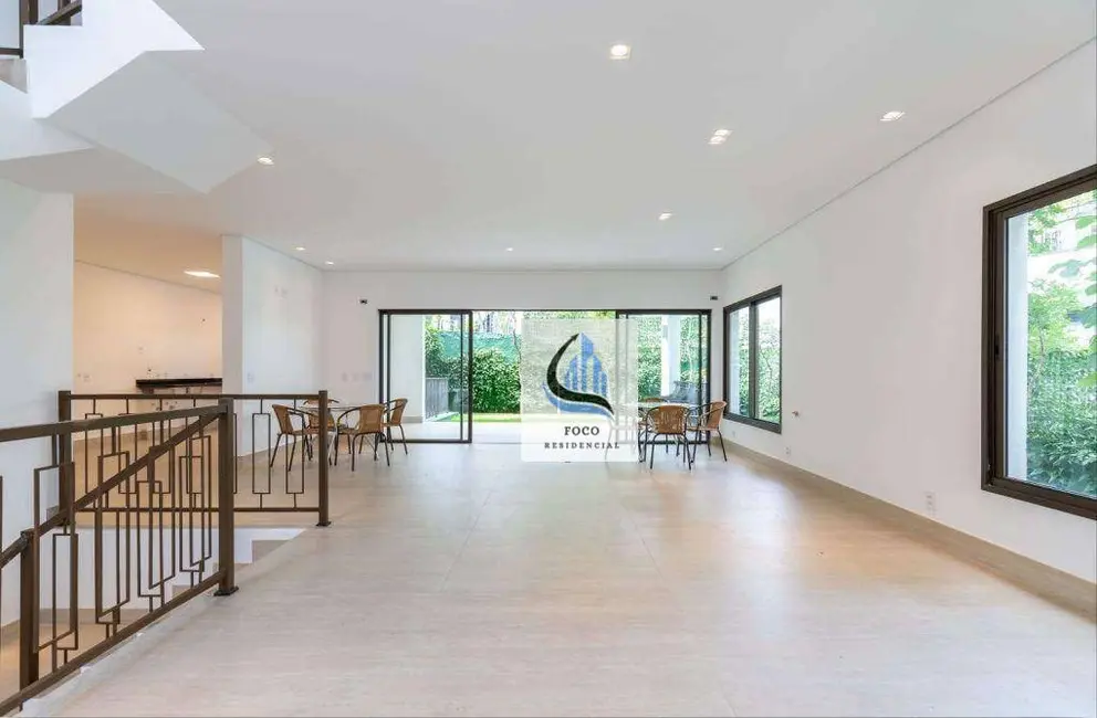 Foto 3 de Casa de Condomínio com 4 quartos à venda, 684m2 em Jardim dos Estados, São Paulo - SP