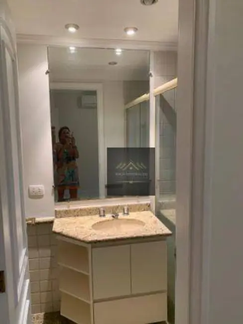 Apartamento com 2 quartos para alugar, 90m2 em Itaim Bibi, São Paulo - SP - imagem 8 Foto 8 de Apartamento com 2 quartos para alugar, 90m2 em Itaim Bibi, São Paulo - SP