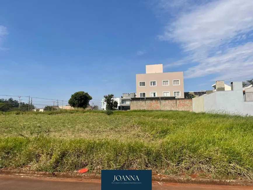 Foto 1 de Terreno / Lote à venda, 360m2 em Vila Becker, Toledo - PR