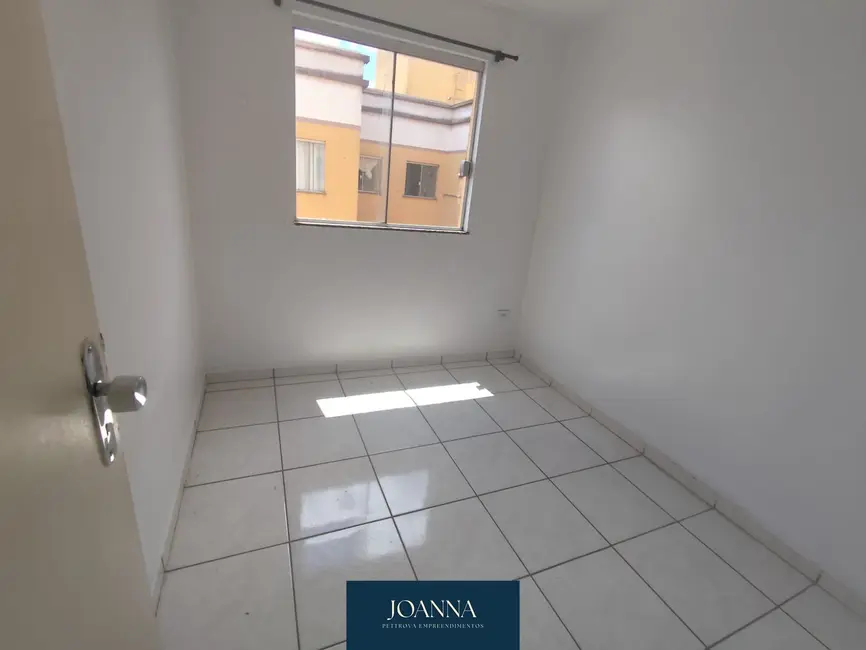 Foto 8 de Apartamento com 3 quartos à venda, 60m2 em Santa Cruz, Cascavel - PR