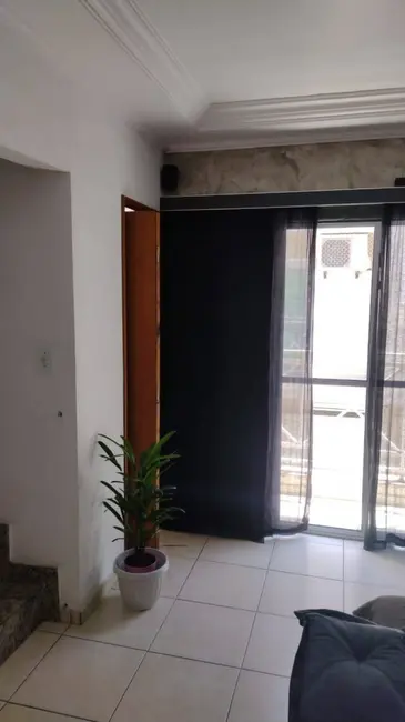 Sobrado com 3 quartos à venda, 135m2 em Vila Matilde, São Paulo - SP - imagem 5 Foto 5 de Sobrado com 3 quartos à venda, 135m2 em Vila Matilde, São Paulo - SP