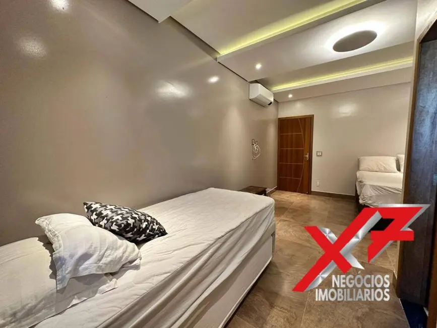 Sobrado com 7 quartos à venda, 740m2 em Igarata - SP - imagem 9 Foto 9 de Sobrado com 7 quartos à venda, 740m2 em Igarata - SP