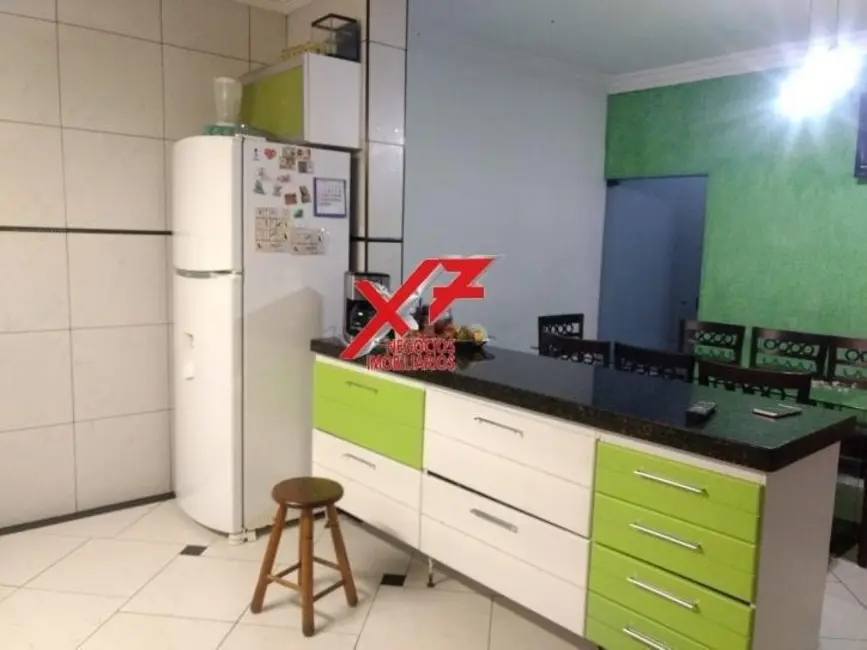 Sobrado com 3 quartos à venda, 320m2 em Jardim Vila Formosa, São Paulo - SP - imagem 6 Foto 6 de Sobrado com 3 quartos à venda, 320m2 em Jardim Vila Formosa, São Paulo - SP