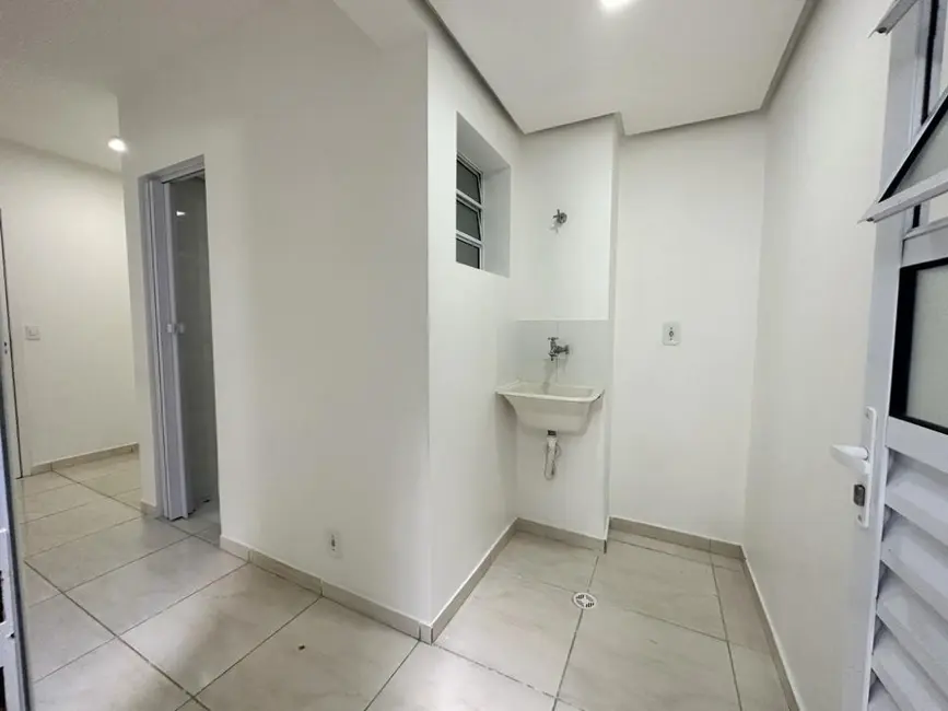 Foto 3 de Kitnet com 1 quarto para alugar, 25m2 em Vila Esperança, São Paulo - SP
